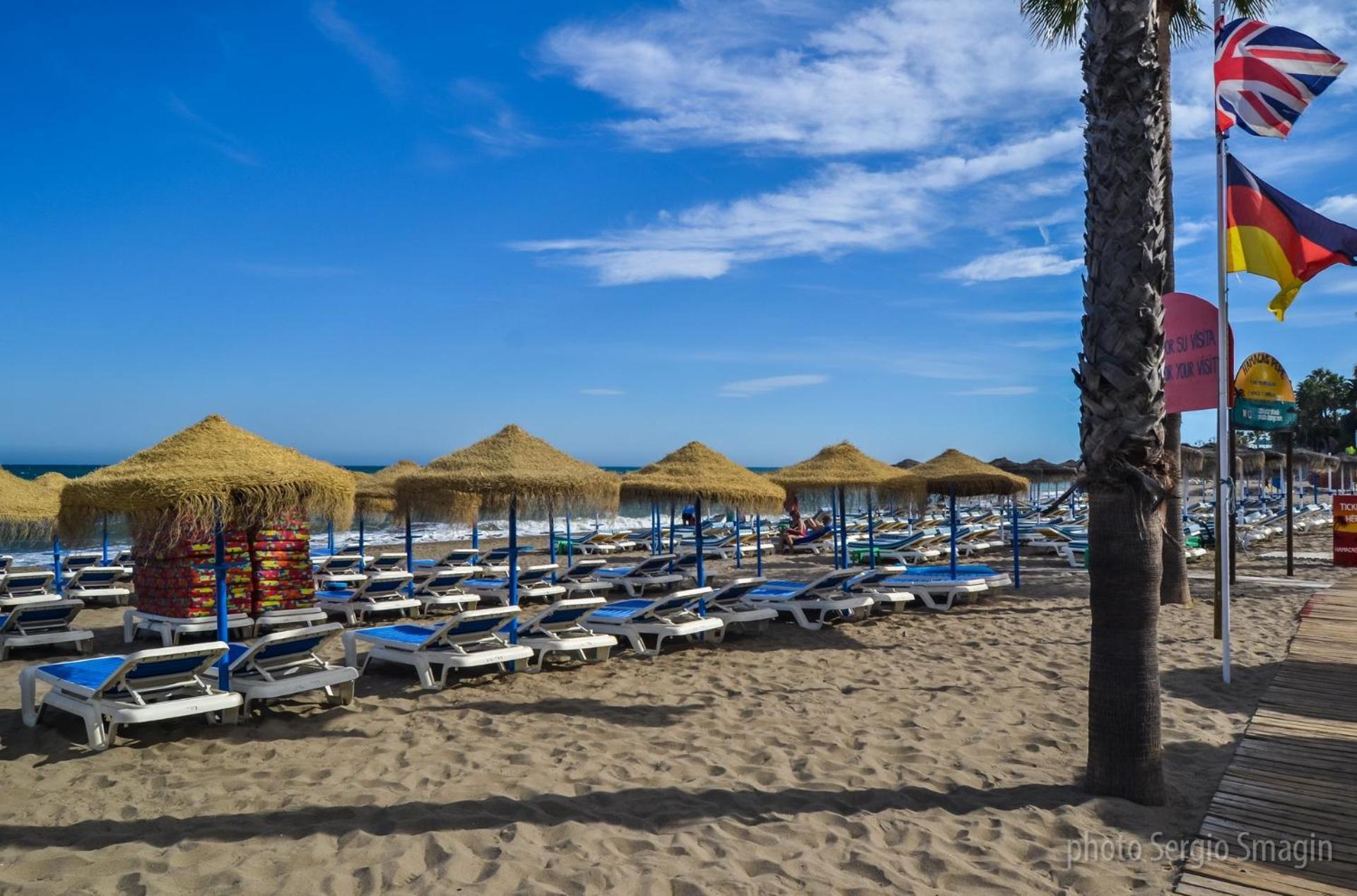 Los patos I Apartamentos - Segunda línea de playa - PARKING GRATIS - PISCINA - EXCELENTE CONEXION WIFI Benalmádena Exterior foto