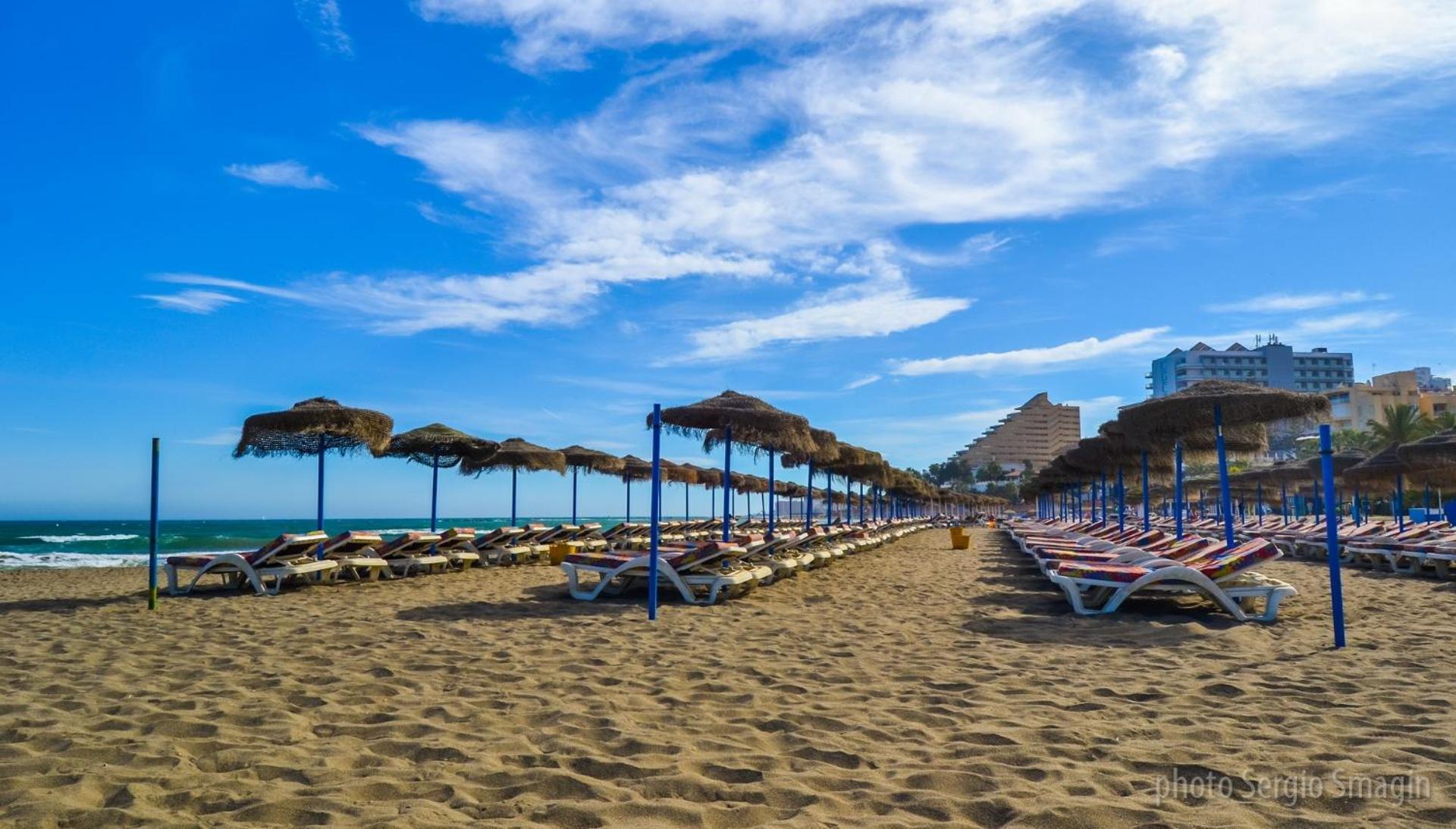 Los patos I Apartamentos - Segunda línea de playa - PARKING GRATIS - PISCINA - EXCELENTE CONEXION WIFI Benalmádena Exterior foto