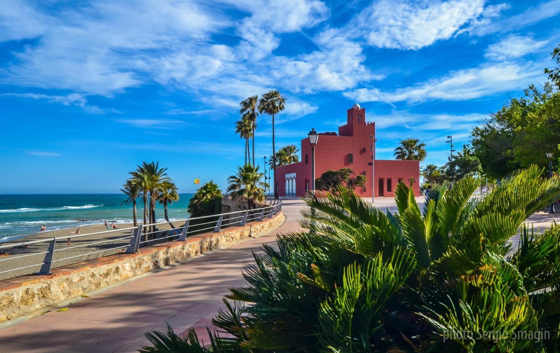 Los patos I Apartamentos - Segunda línea de playa - PARKING GRATIS - PISCINA - EXCELENTE CONEXION WIFI Benalmádena Exterior foto